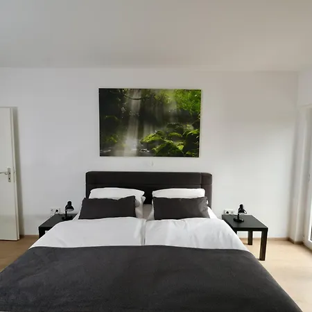 Fuer Familien Und Reisegruppen Bei Heidelberg