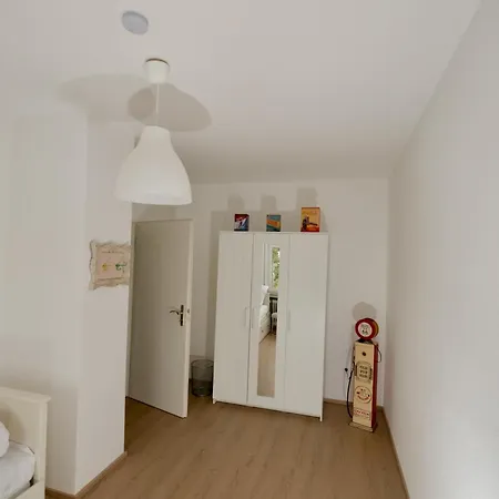 Fuer Familien Und Reisegruppen Bei Heidelberg Holiday home *