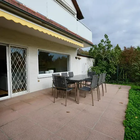 Fuer Familien Und Reisegruppen Bei Heidelberg